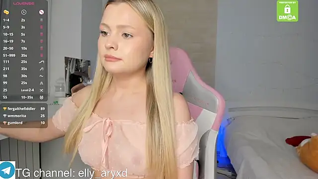 elly_aryxd's cam snapshot