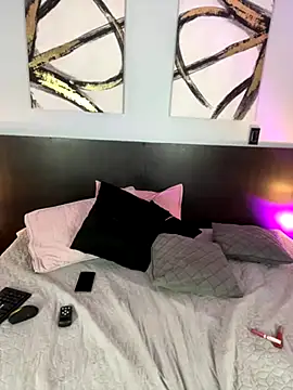 MissLondon_'s cam snapshot