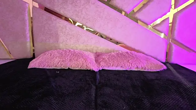 Zafiro_claire's cam snapshot