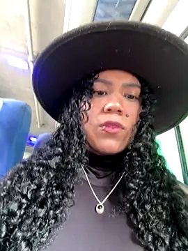 serena_willow's cam snapshot