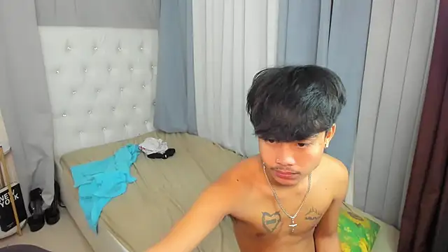 hardcocktwink live sex cam