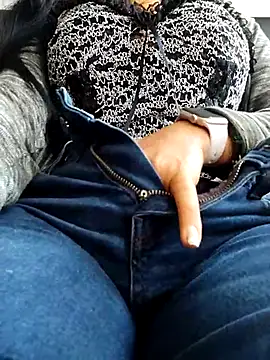 Luianna live sex cam