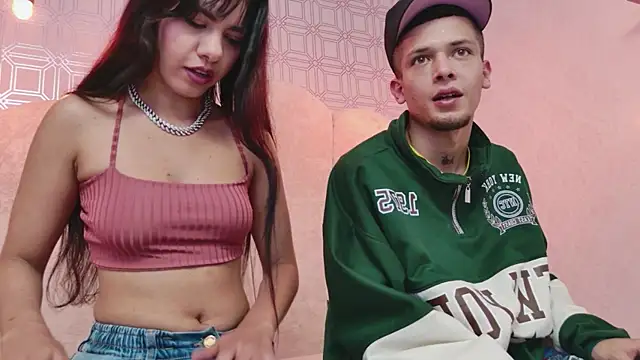 CharlotteandTaylorr's cam snapshot