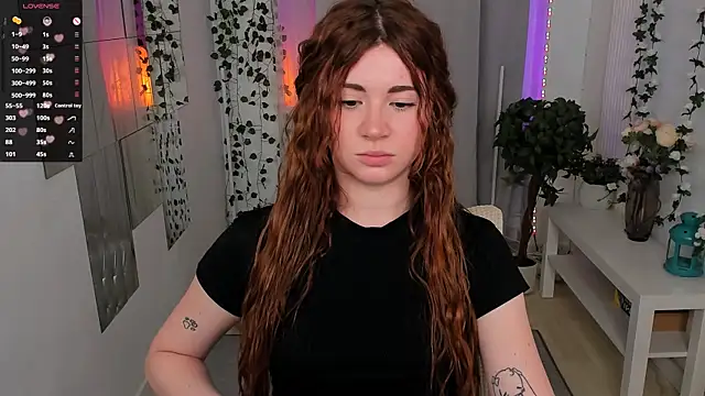 Freckle_Diyana's cam snapshot