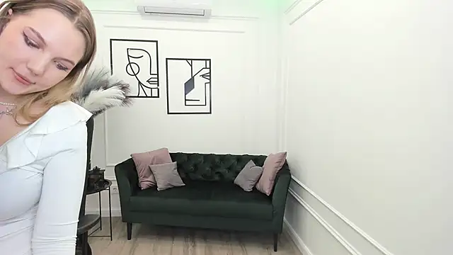 MariaRobinsone's cam snapshot