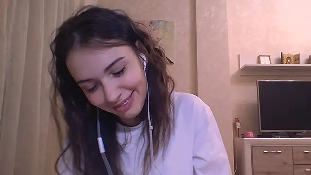 CeyaLier's cam snapshot