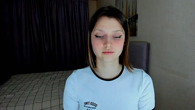 SoniNesti's cam snapshot