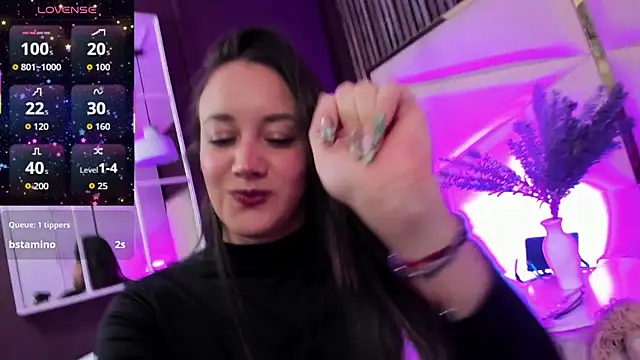 April_bowie's cam snapshot