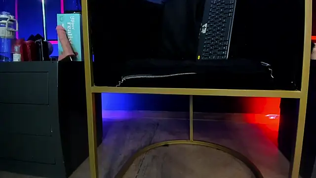 CharlotteScotte's cam snapshot