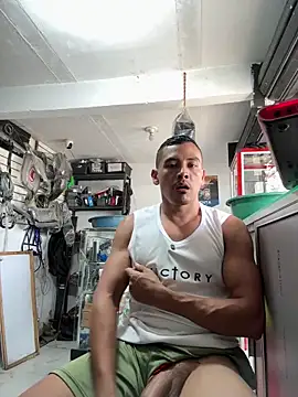 Paul22cm- live sex cam