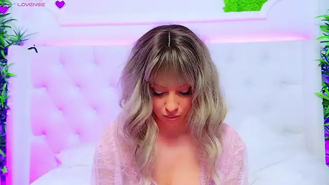 AriannaSins live sex cam