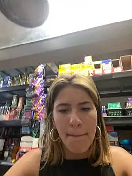 Andrea_19blonde's cam snapshot