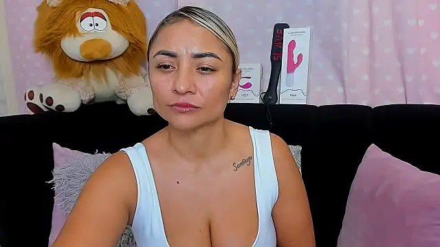 milf_bigass_'s cam snapshot