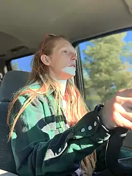 GoldenFlameGoddess live sex cam