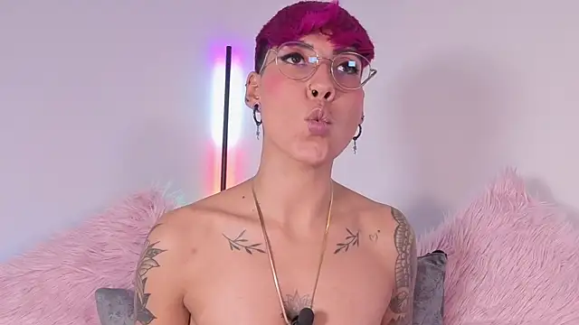 MiaMorgan_'s cam snapshot