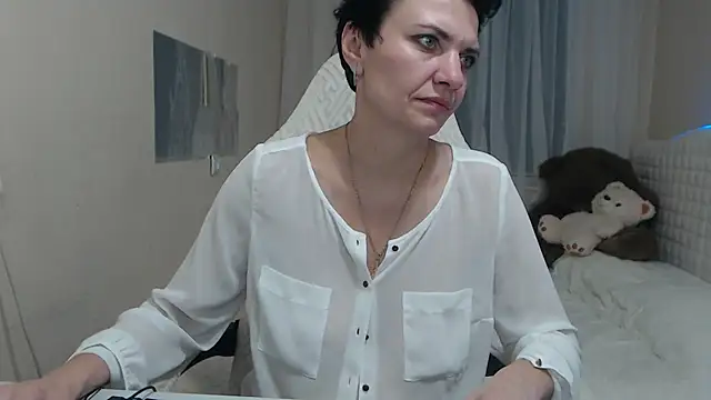 AvaSaturnian's cam snapshot