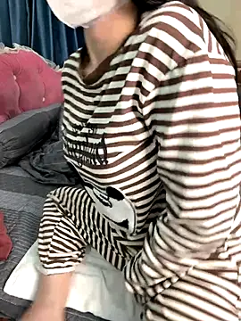 Meii-meyy live sex cam