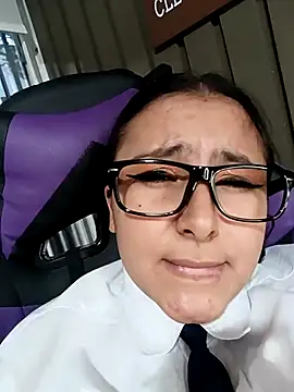 Cute_Penelope's cam snapshot