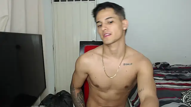 Alex_mojica live sex cam