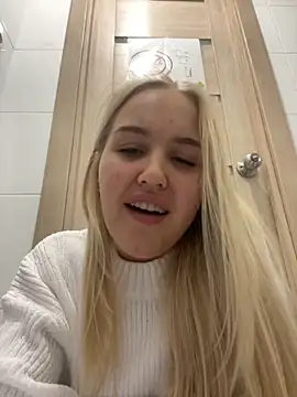 VanillaCakes live sex cam