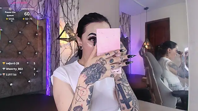 Zami_Escobar_of's cam snapshot