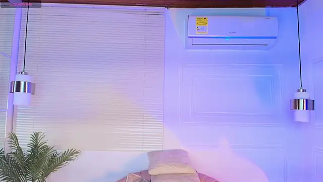 alessia_moon1 live sex cam