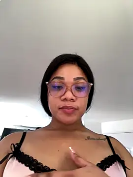 ashley_Tompson1's cam snapshot