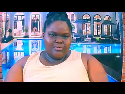 EbonyHotBuns's cam snapshot