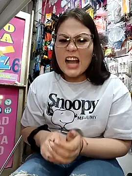 Vale_Saenzz live sex cam