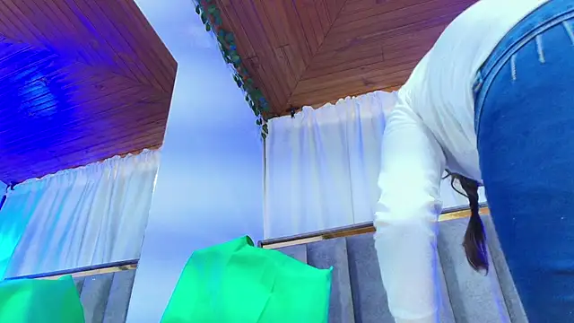 Eda_Bonne live sex cam