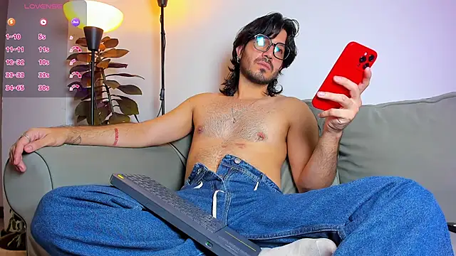 Ackerman_Eren_ live sex cam