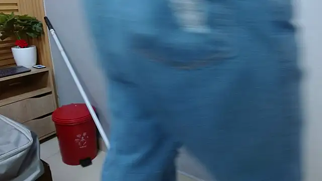 meliangels303av's cam snapshot