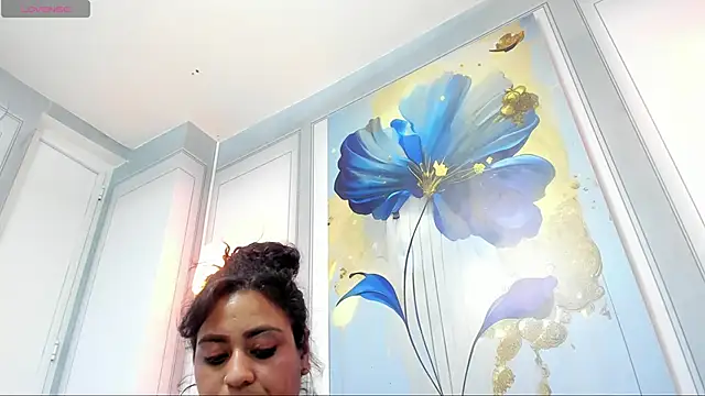 pervert_extrabigboobs's cam snapshot