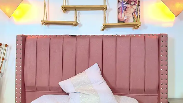 lucia_sweeet's cam snapshot