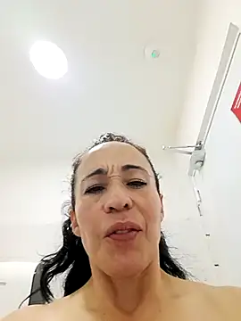 Coeur_de_luxure live sex cam