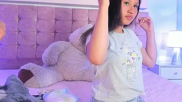 Katy_Gomez_'s cam snapshot