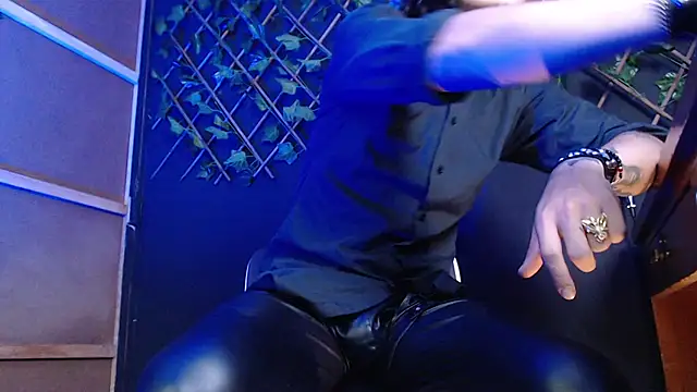 Dicaprioo_'s cam snapshot