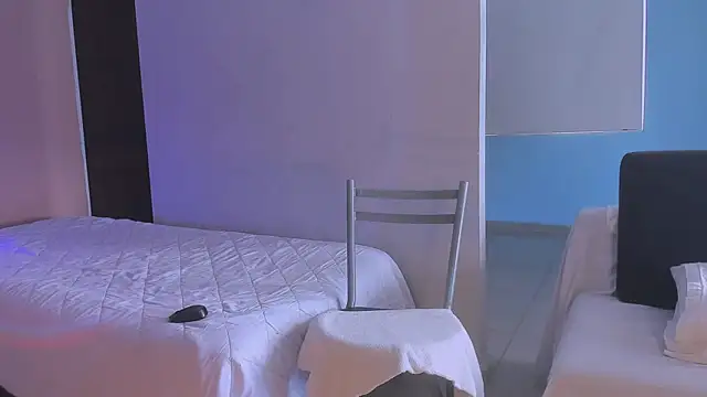 Daniel_De_la_rose's cam snapshot