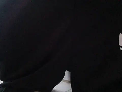 zeusmasterhorny's cam snapshot