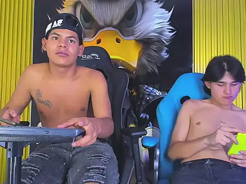 Tommy_bigcock19's cam snapshot