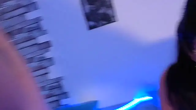 DavidAndClare's cam snapshot