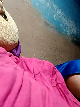 AparnaBoudi's cam snapshot