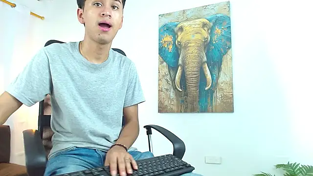 Alancum7 live sex cam