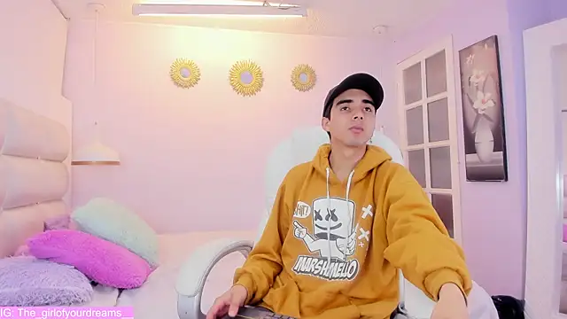 Hottie_Guy's cam snapshot