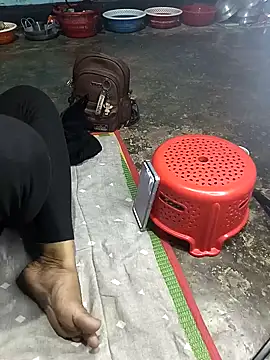 RomanticCouple432's web cam