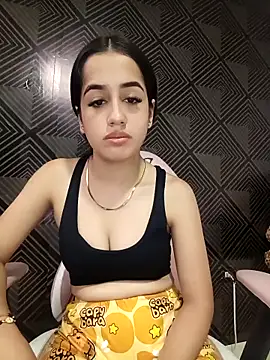 VirginPussyAnita18's cam snapshot