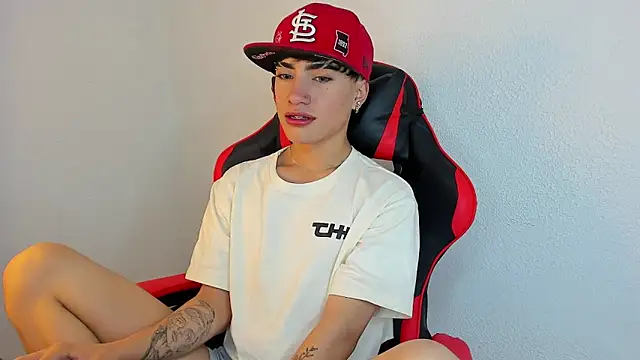 ThiagoDV live sex cam