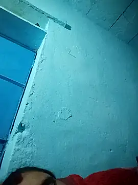 Chinki_pande's cam snapshot