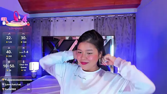 Kittyy_Bigboobs's cam snapshot