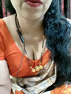 bhuvana_555's cam snapshot